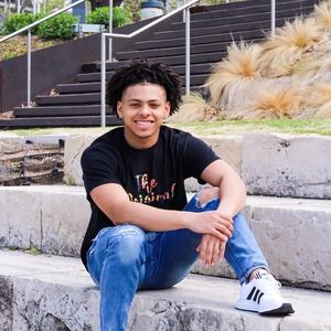 Meet your Posher, Kaden